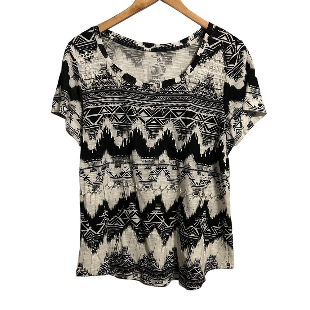 Sonoma Shirt Black and White Size Petite Large 100% Cotton Zig Zag Stripes